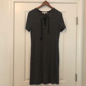 Cupcakes and Cashmere Dress Size M Stripes Black and White